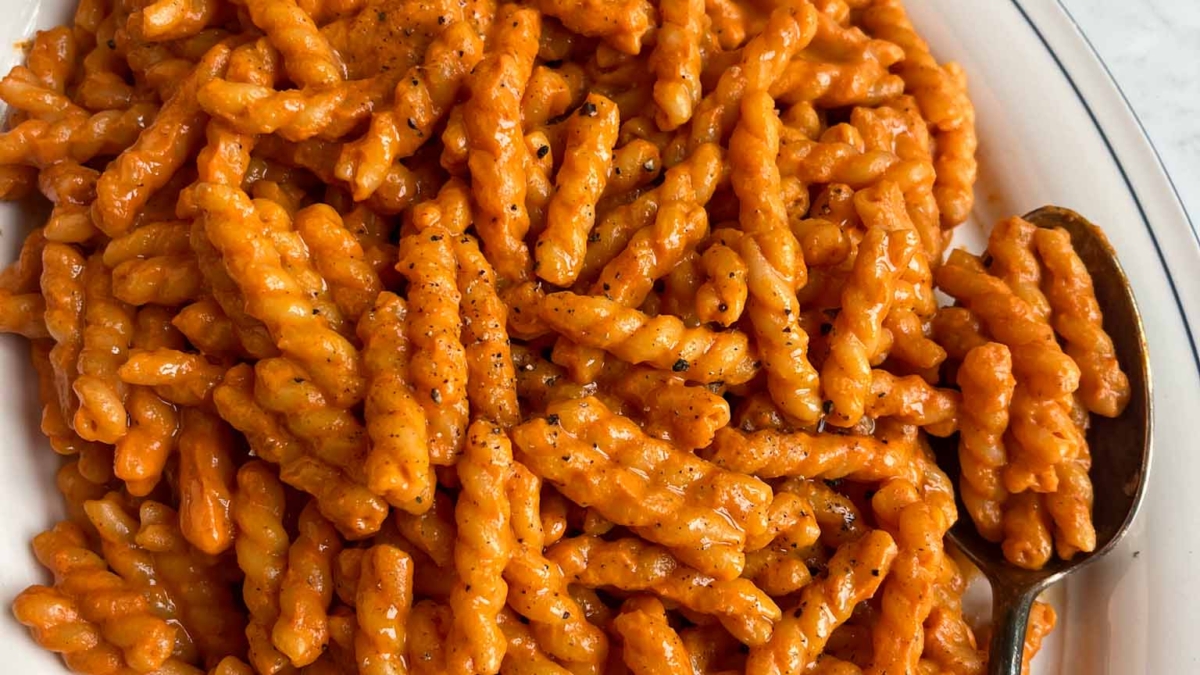 Pâtes crémeuses aux poivrons rôtis