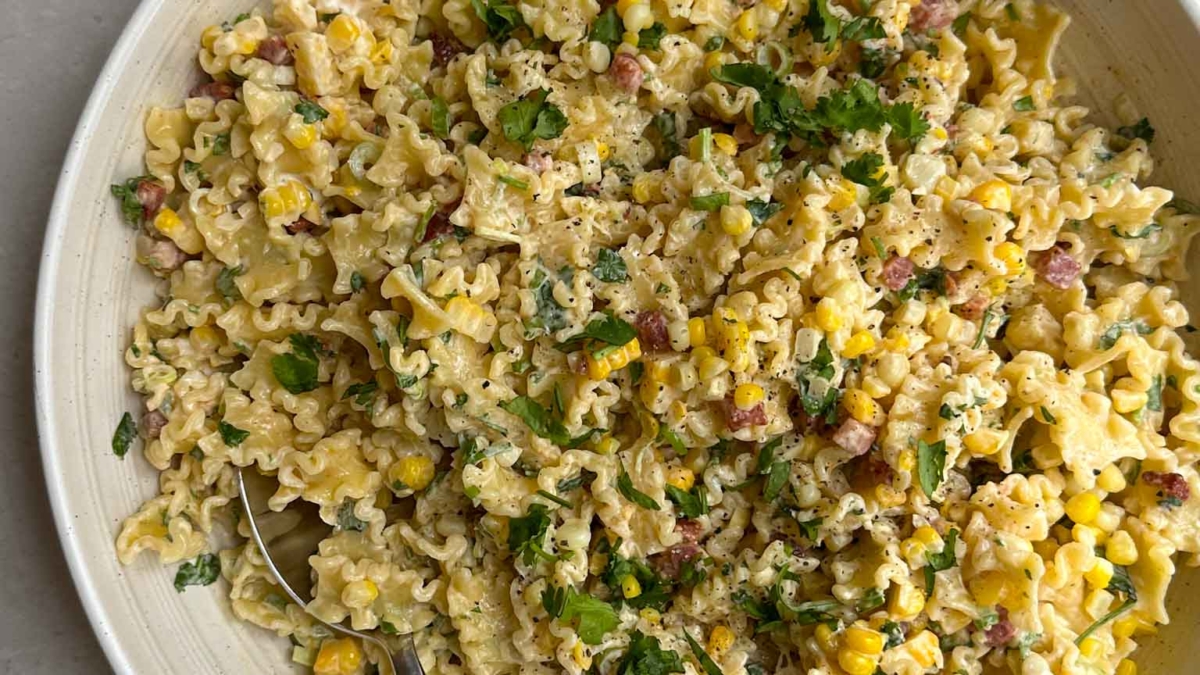 Salade de pâtes crémeuse au maïs facile