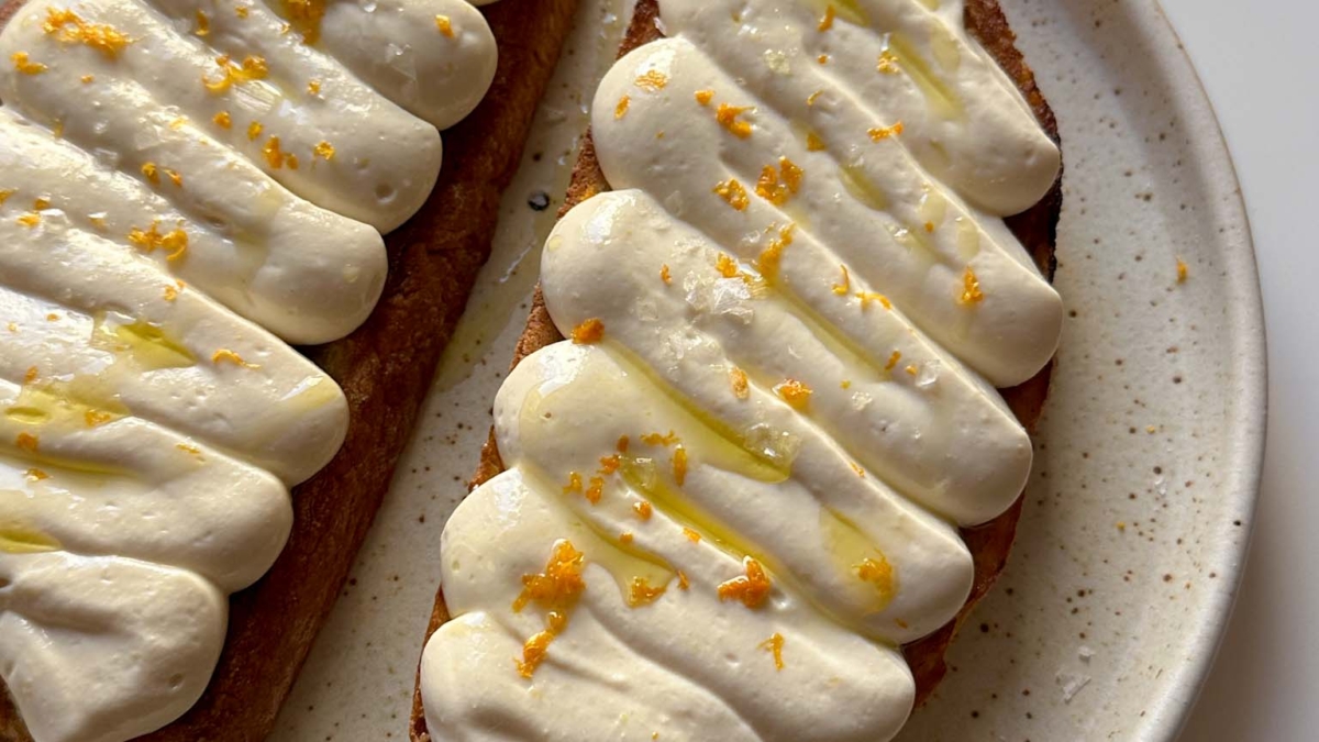 Tartine au tofu fouetté à l&rsquo;érable