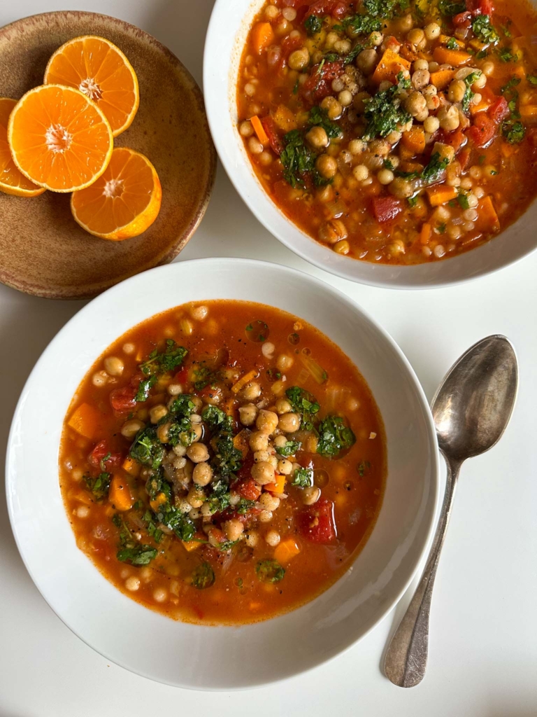 Soupe marocaine aux pois chiches et huile à la coriandre | margauxfood.ca