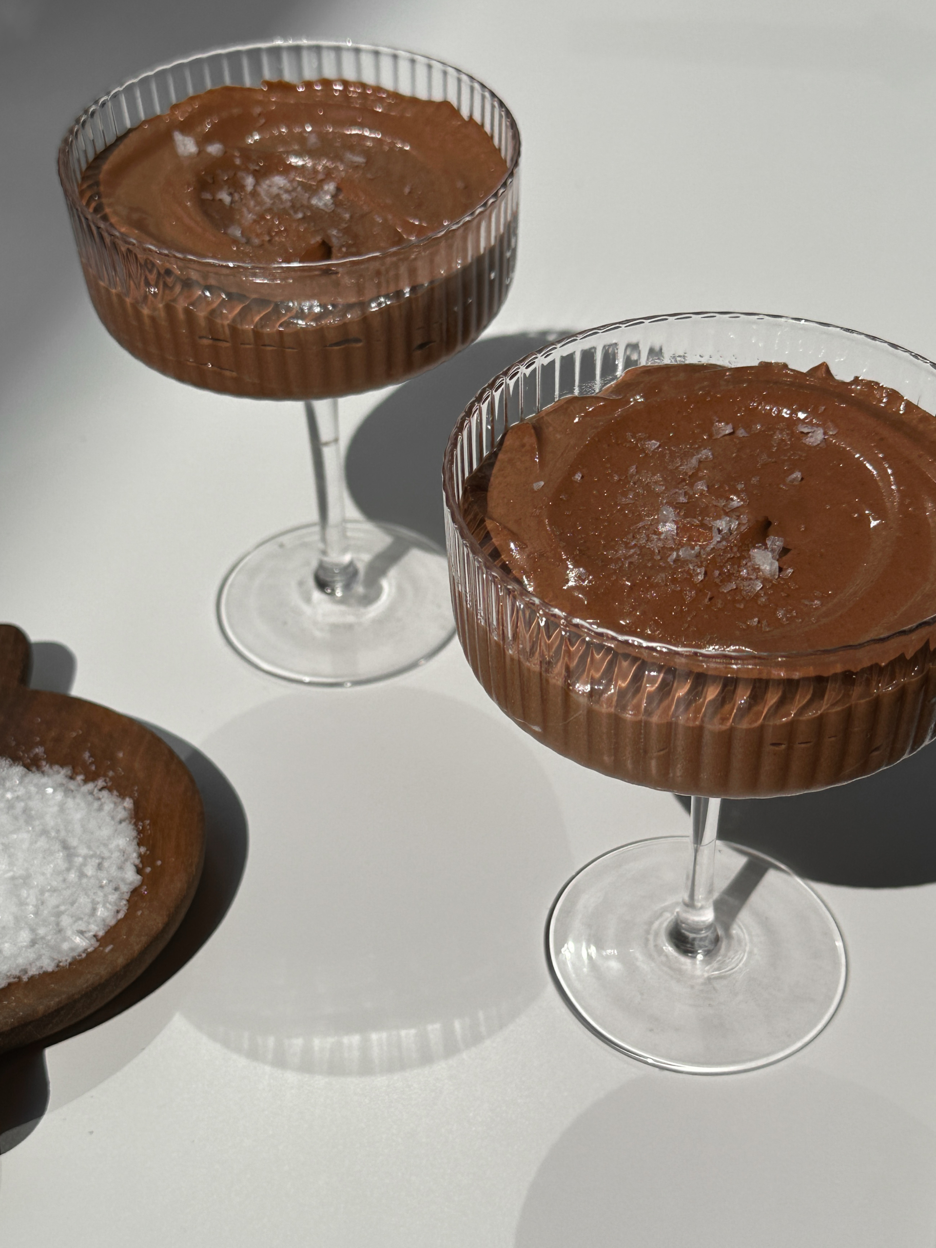 5 Ingredients Vegan Chocolate Mousse