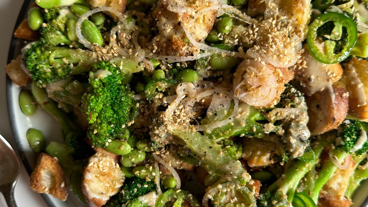 Salade de brocoli grillé et edamames