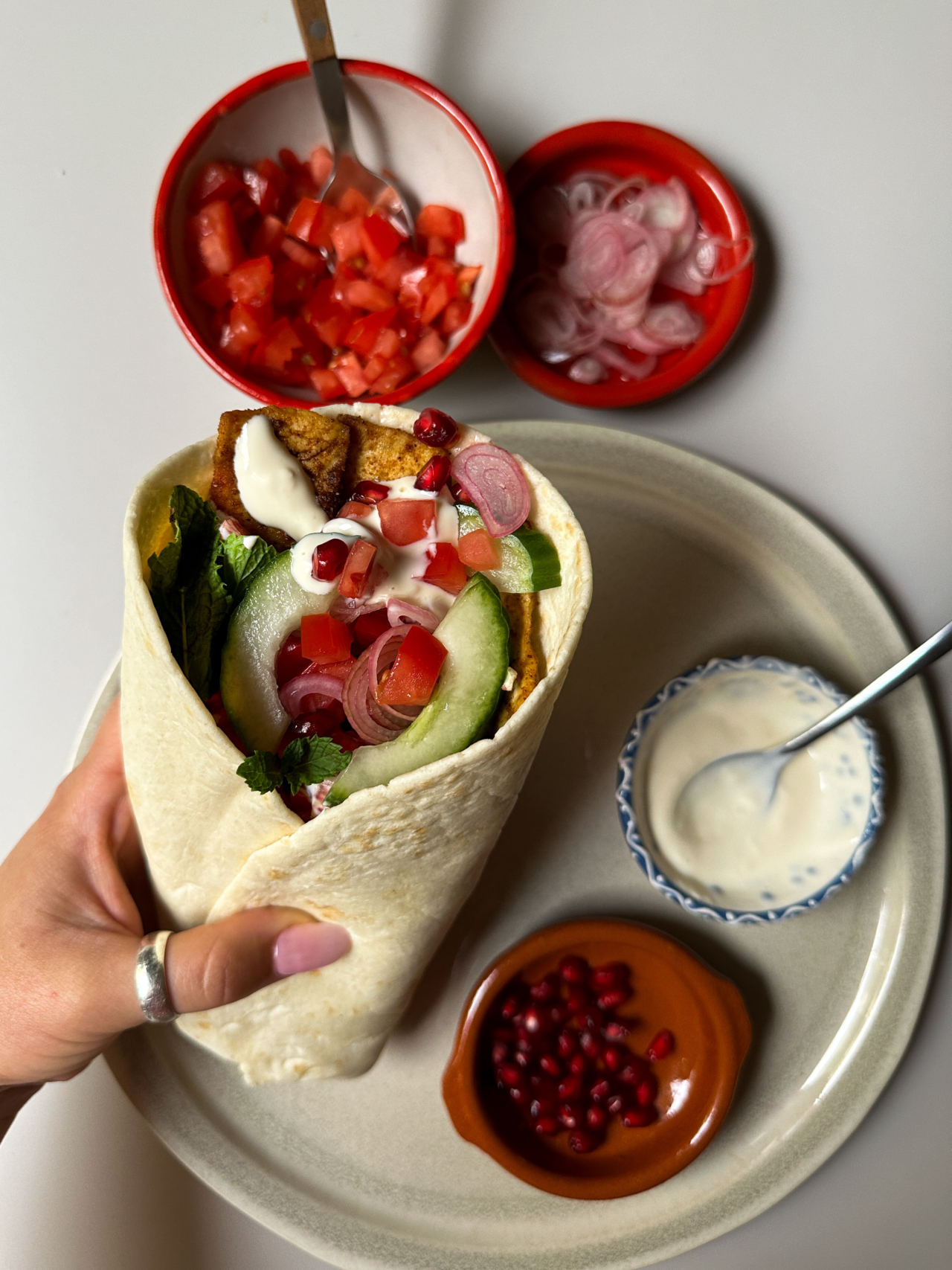 Vegan Pitas with Grilled Tofu, Hummus and Tomatoes | margauxfood.ca