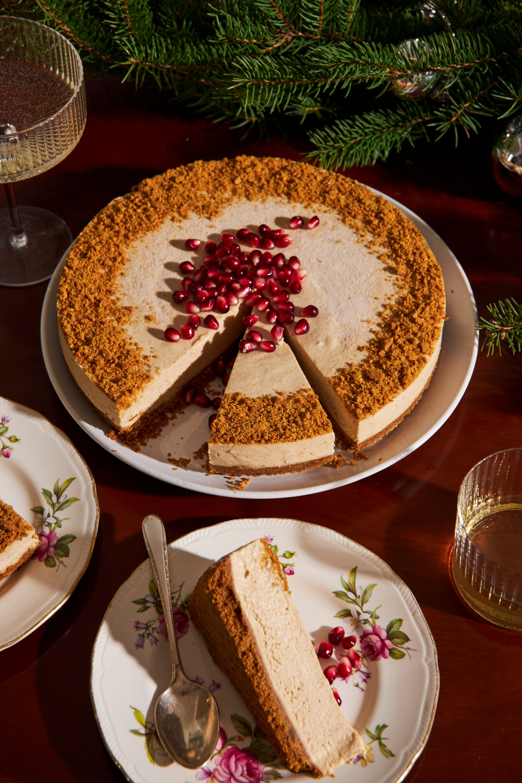 Cheesecake végétalien au gingembre et aux pommes caramélisées