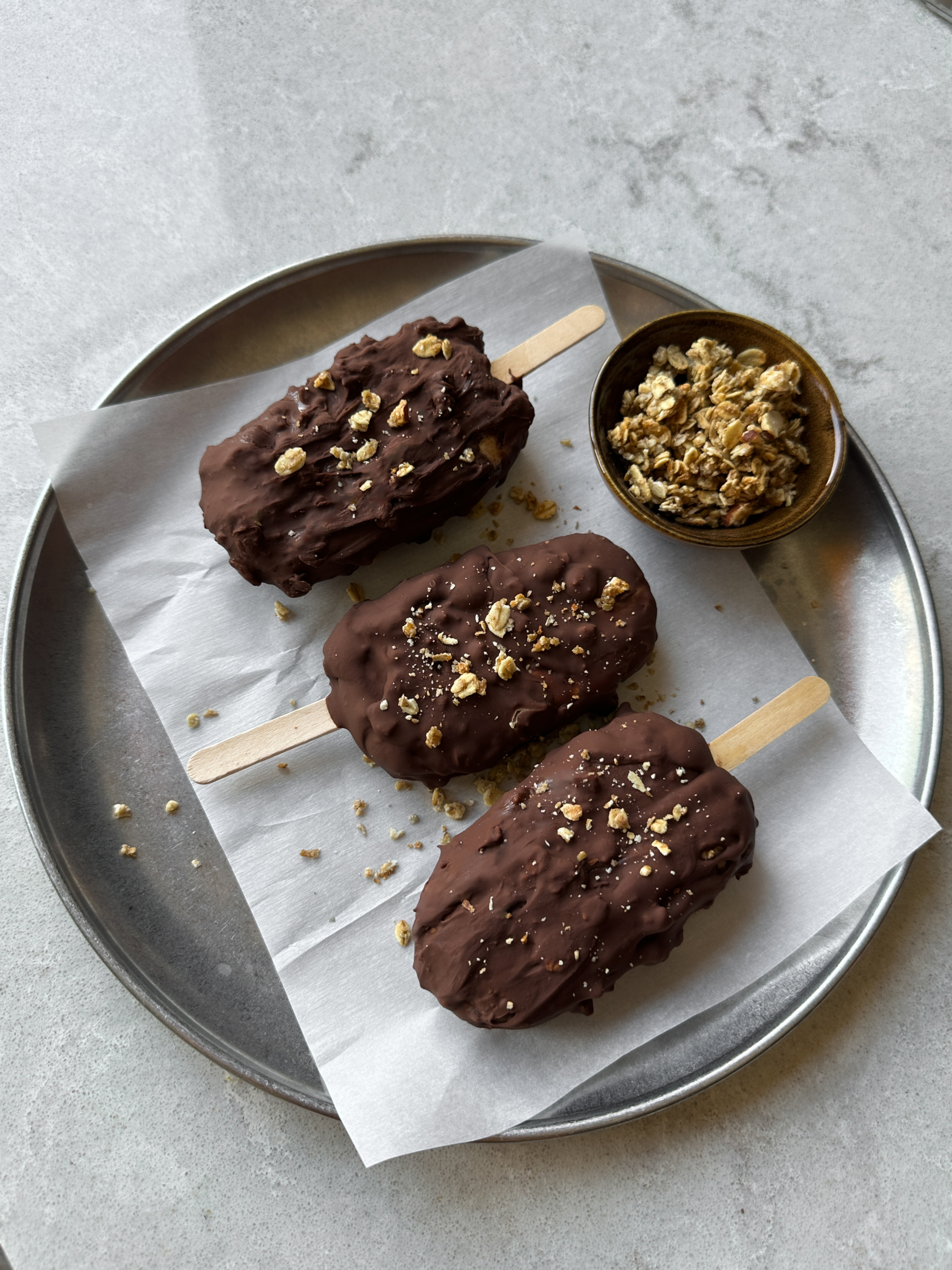 Magnums with Almonds and Granola