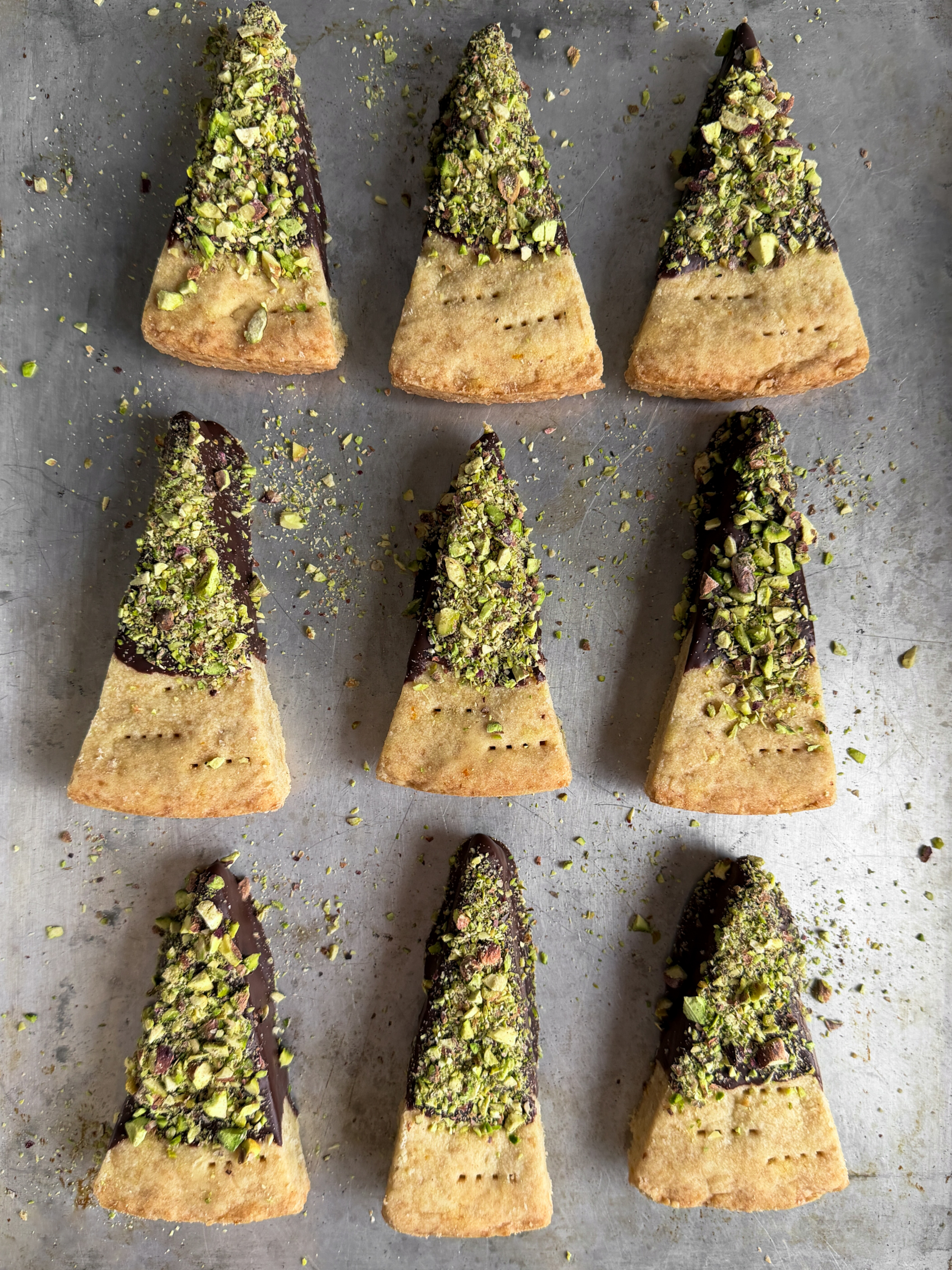 Maple, Chocolate and Pistachio Shortbread Cookies