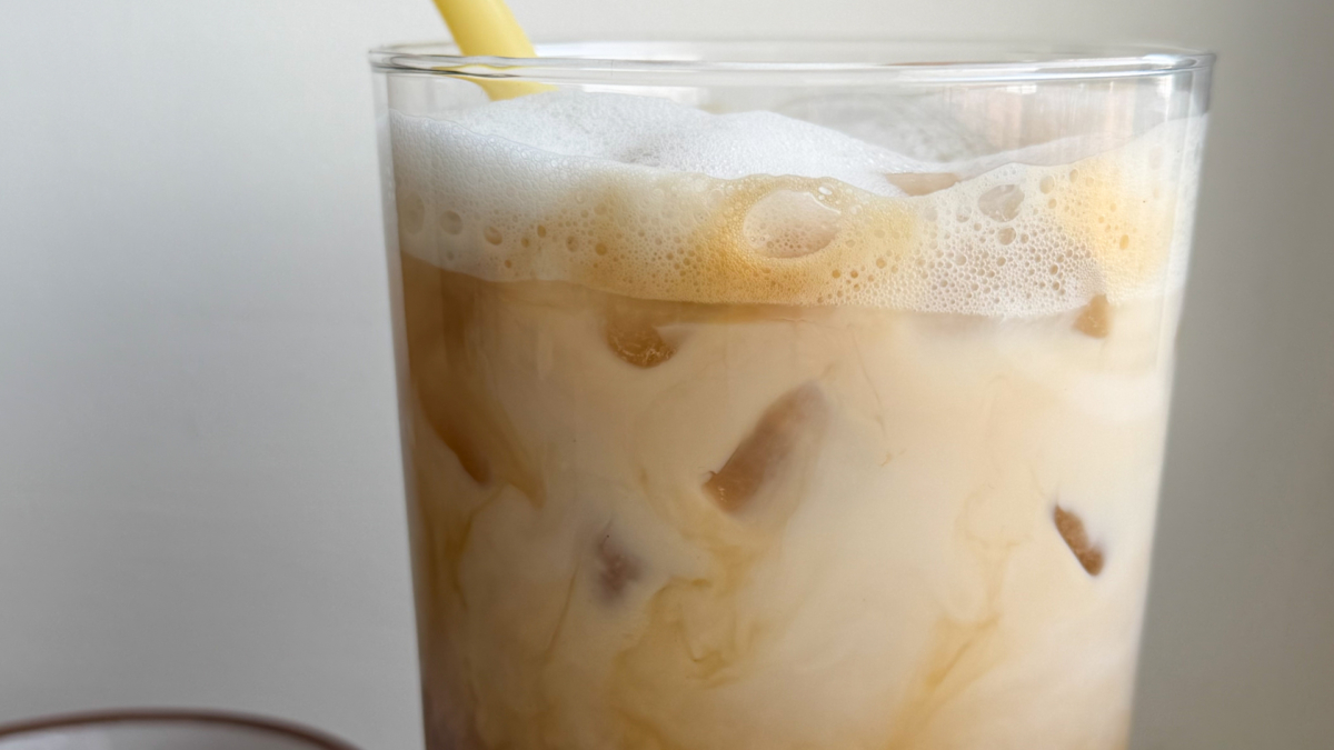 Latté glacé à l’érable et au sel de mer