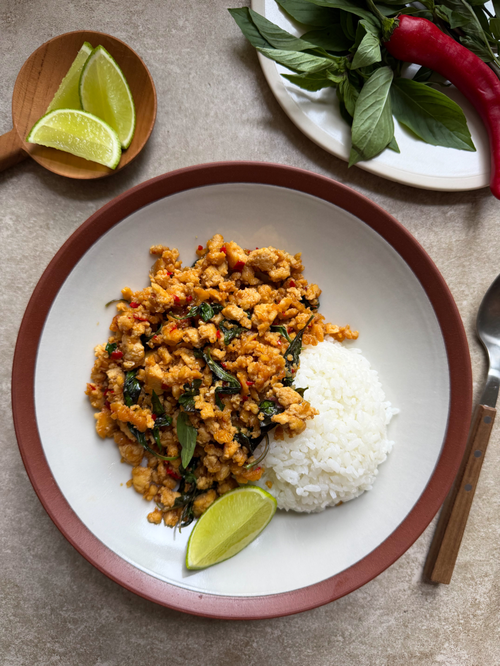 Sauté de tofu au basilic thaï